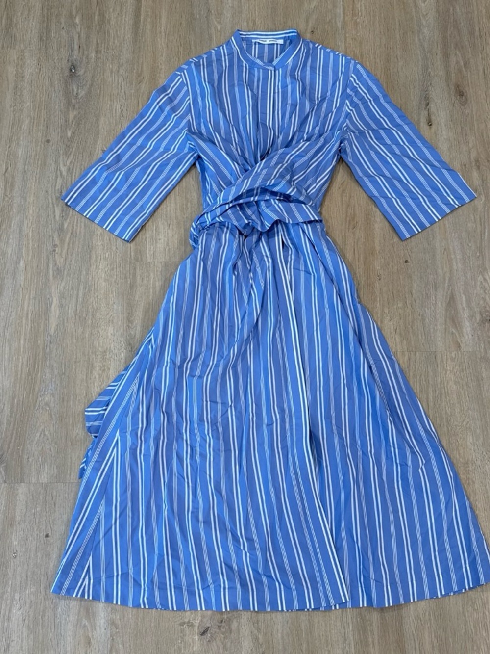 SAMSOE Blue and White Striped Long Sleeve Tie-Waist Midi Dress Small